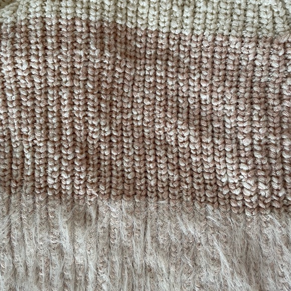 Lush Sweater - Picture 6 of 10